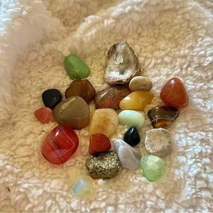 Assorted Polished Gemstones/crystal Collection